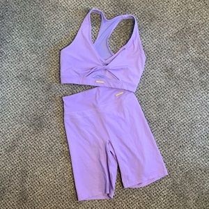 GYMSHARK x WHITNEY SIMMONS SET: WILDFLOWER PURPLE - SIZE SMALL
